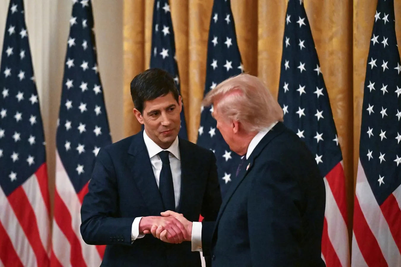 Investors Pile Into Dollar Bets After Kevin Warsh Signals Tougher Fed Stance