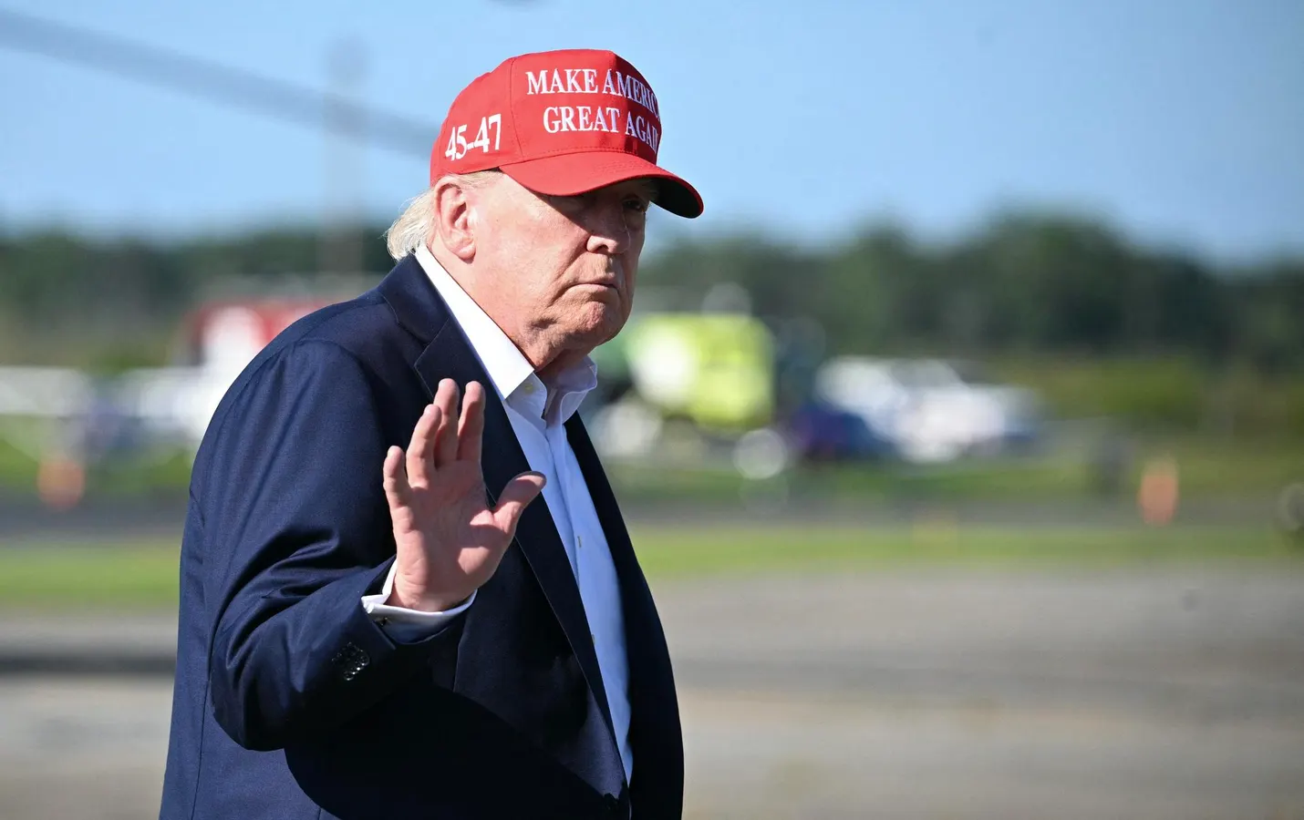Trump Targets Canadian Companies as US-Canada Trade War Escalates