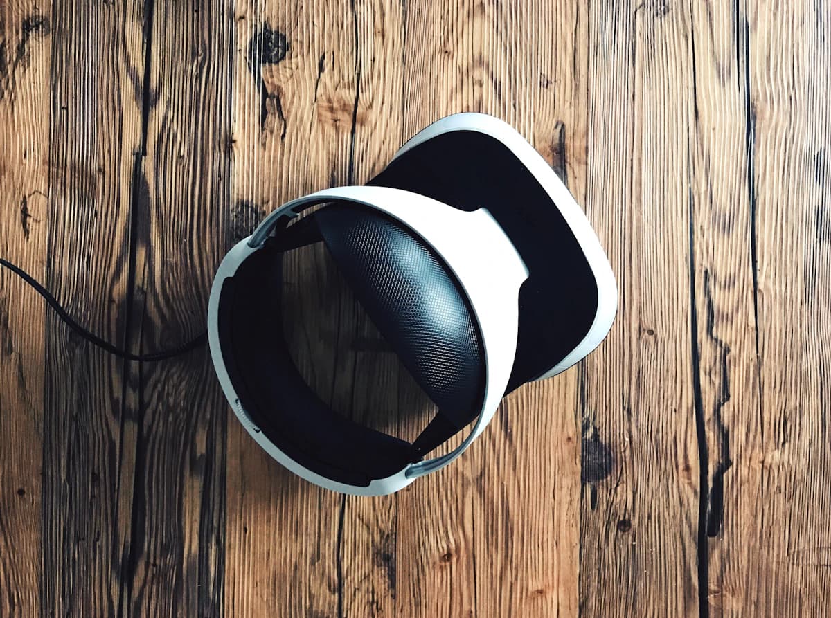Meta's Smart Glasses: The End of the Smartphone Era?